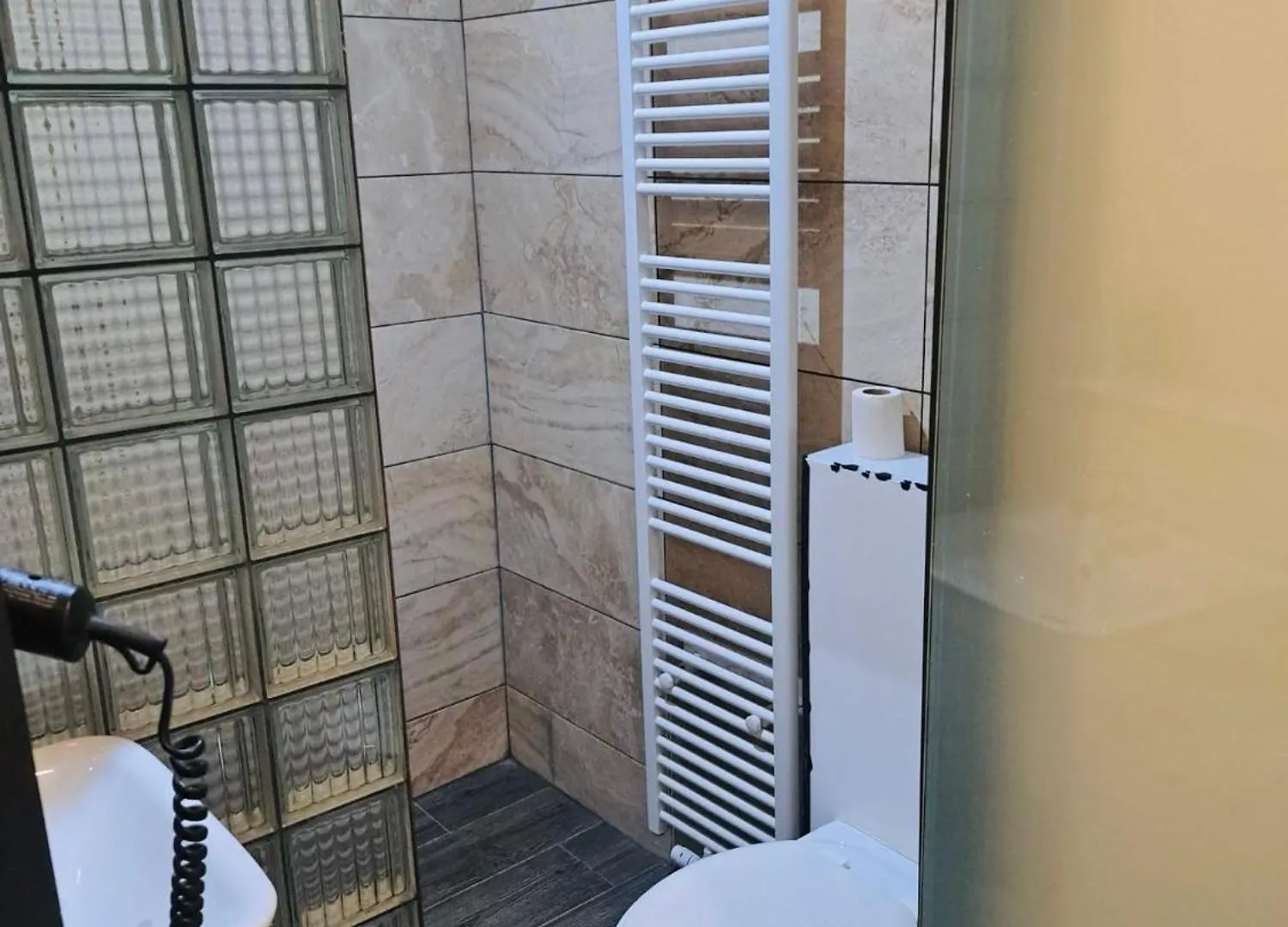**  Hotel Abberdeen Брюссель Бельгия